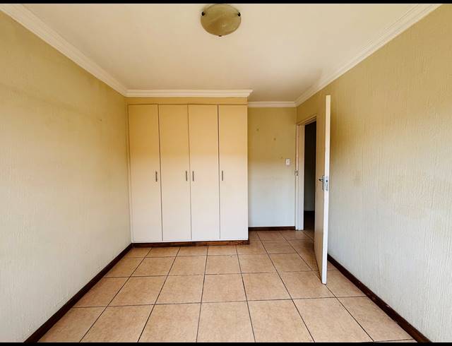 2 BEDROOM APARTMENT TO LET IN OLYMPUS AH